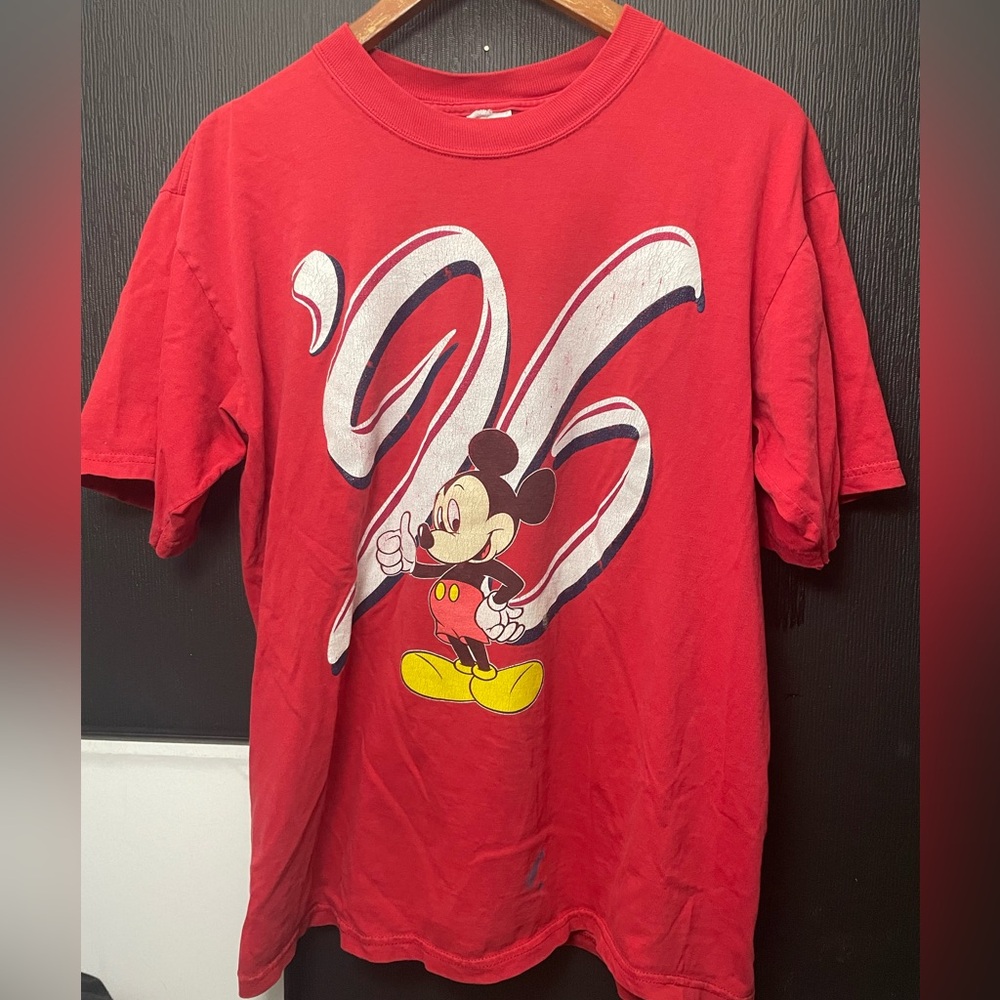 Vintage 1996 Mickey Mouse Disney T Shirt Spell-out On Back Size XL